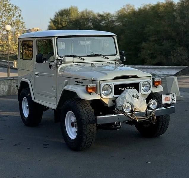 В России продают 45-летний Toyota Land Cruiser J40 в коллекционном состоянии. Он стоит как новый Lan
