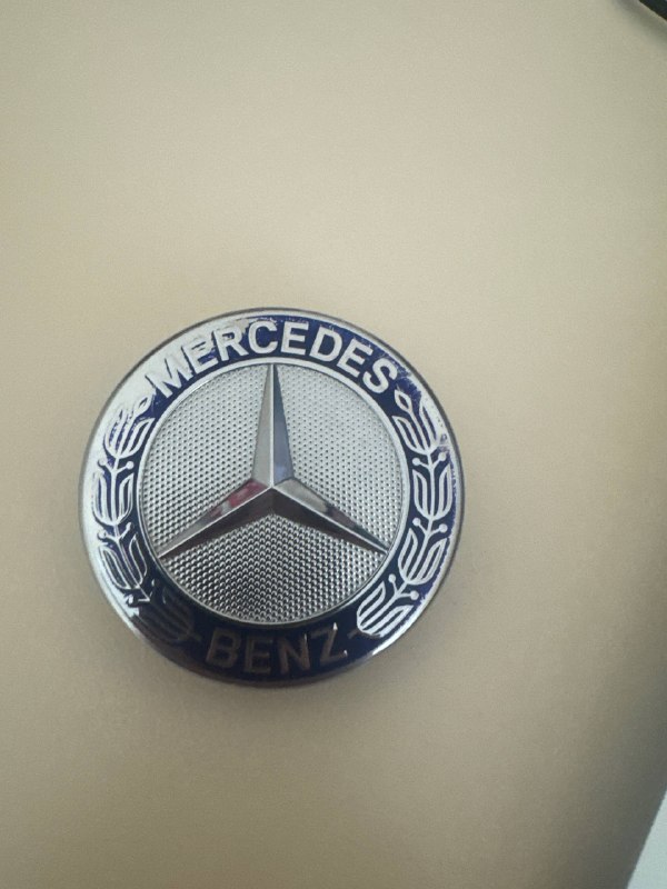 Продам значок мерседеса Б/у