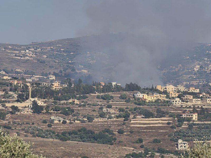 🏴האויב שורף בתים בעיירה טלוסה