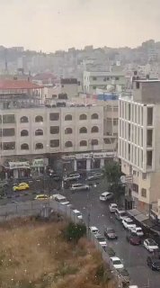 أمطار صيفية تفاجئ الخليل
