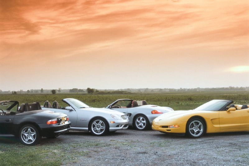 Когда 25 лет назад M Roadster с 315 л.с. выходил на старт против Corvette, SLK32