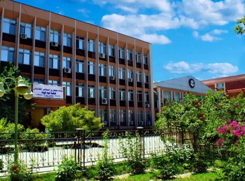 مطالعات افغانستان: ستره محکمه امارت اسلامی افغانستان اعلام کرد که بر اساس فرمان رهبر امارت اسلامی بهمناسبت پنجمین سالروز فتح، ۳ هزار و ۹۸۰