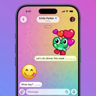Уже 10 часов как апрель, а Telegram ещё работает. Обновляемся ✈️Telegram получил очередное большое обновление — до версии 12.6. Главное — появился ИИ-редактор сообщений, который могут попробовать и бесплатные пользователи.Другие нововведения:› Появилось пр