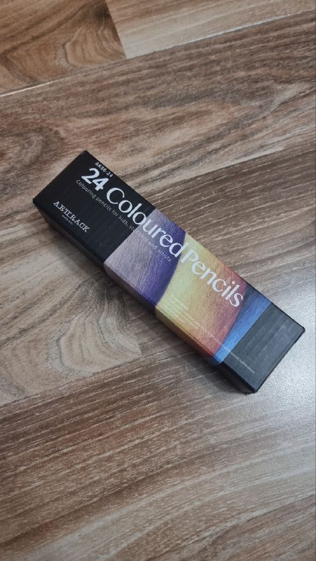 Продам карандаши, яркие, сочные, мягкие. 24 цвета