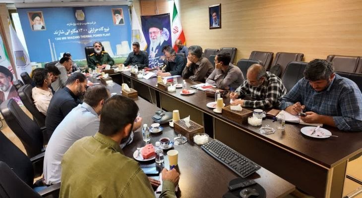 دیار آفتاب (اخبار استان مرکزی): ⚡️ نیروگاه شازند؛ نماد توانمندی متخصصان ایرانی💬 رشید اکبری، جانشین فرمانده سپاه حضرت روح‌الله در ستاد تخصصی اقشار بسیج:🔹