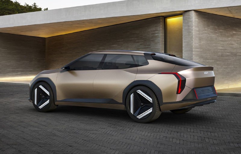Kia показала новый электрический кроссовер EV3 и седан EV4 2