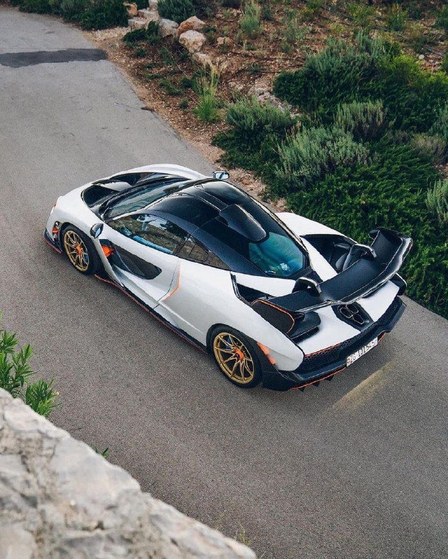 McLaren Senna 2