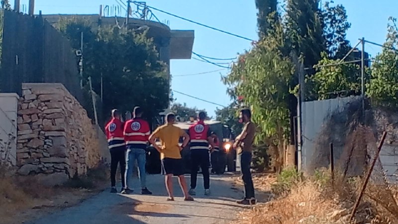 דחוף: כוחות הכיבוש כופים על ירי פצצות קול וגז לעבר תושבי היישוב נחלין ממערב לבית לחם כדי למנוע מהם להתקרב ל…