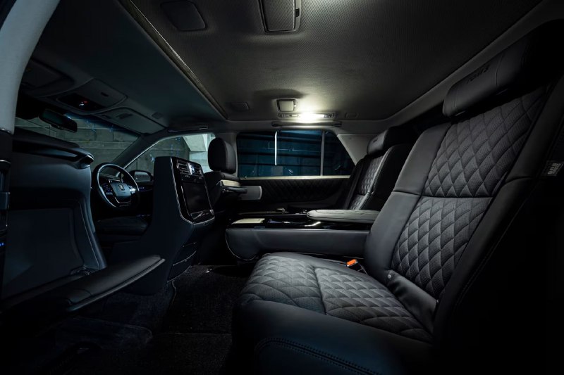 Представлена эксклюзивная Toyota Century 2