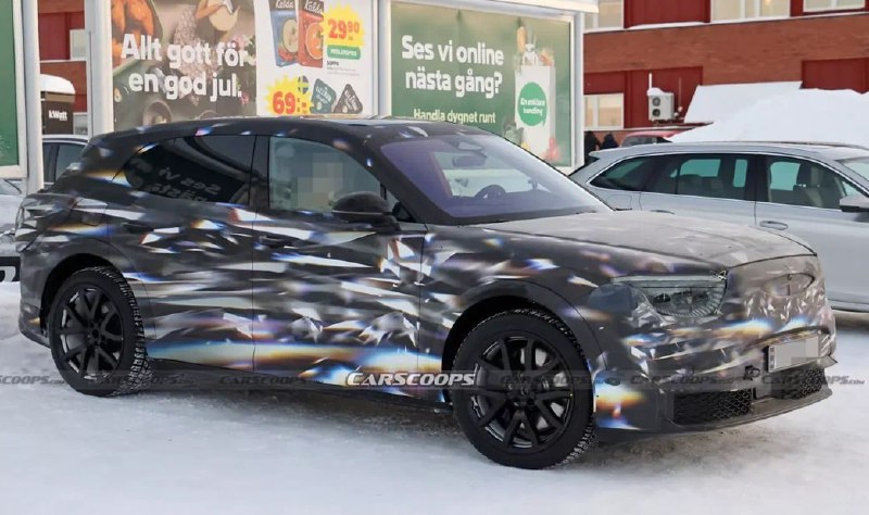 Bentley готовит электрокроссовер с интерьером от C...