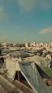 عائلات غزة النازحة تعاني البرد والمطر داخل الخيام