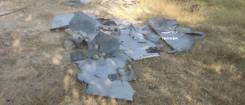 השמדת כטב"מ של לוקאס על ידי ההגנה האווירית של הצבא בבנדר עבאס כטב"מ לוקאס של הצבא האמריקאי הפולש הושמד על י…