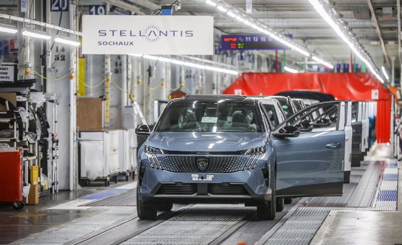 2025 год стал худшим в истории Stellantis: минус 2...