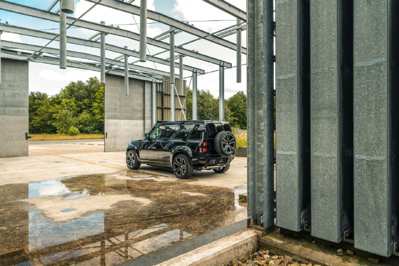 2021 Heritage Customs Land Rover Defender P400e 3