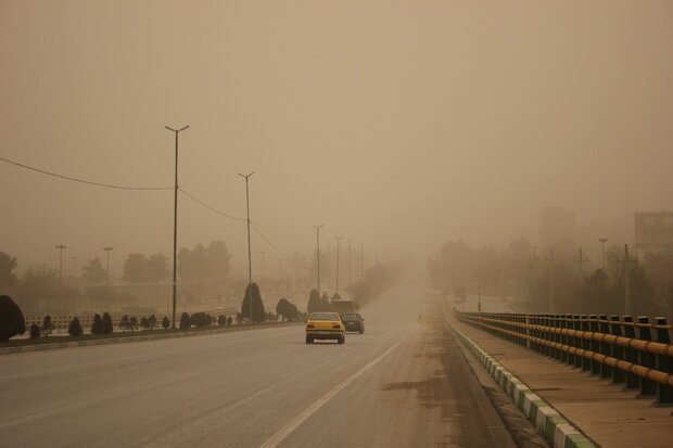 کانال هواشناسی کل کشور🔖: هشدار نسبت به وزش تندباد در تهراناداره کل هواشناسی استان تهران:🔹از دوشنبه تا پایان پنج شنبه (۲۶ تا ۲۹ مرداد) در نوار مرز