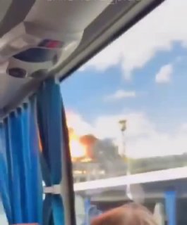 Число жертв пожара на Амурском газохимическом комплексе (АГКХ) выросло до семи: это шестеро граждан Китая и один россиянин, сообщает пресс-служба компании:«Очаги возгорания на строительной площадке <...> ликвидированы. <...> Судьба еще девяти г