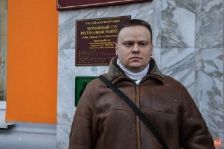 Против журналиста из Марий Эл возбудили второе дело. Мужчина рассказал о пытках током — а врачи из-за этого усомнились в его вменяемостиПротив журналиста из Йошкар-Олы Алексея Серегина возбудили уголовное дело о неисполнении обязанностей «иноагента». Серег
