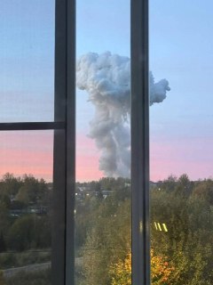 ⚡️ Под Москвой после взрыва рухнула крыша цеха Краснозаводского химического предприятия. Предположительно, погибли 7 человек18+. НАСТОЯЩИЙ МАТЕРИАЛ (ИНФОРМАЦИЯ) ПРОИЗВЕДЕН, РАСПРОСТРАНЕН И (ИЛИ) НАПРАВЛЕН ИНОСТРАННЫМ АГЕНТОМ ИНТЕРНЕТ-ИЗДАНИЕ «НОВАЯ ГАЗЕТА»