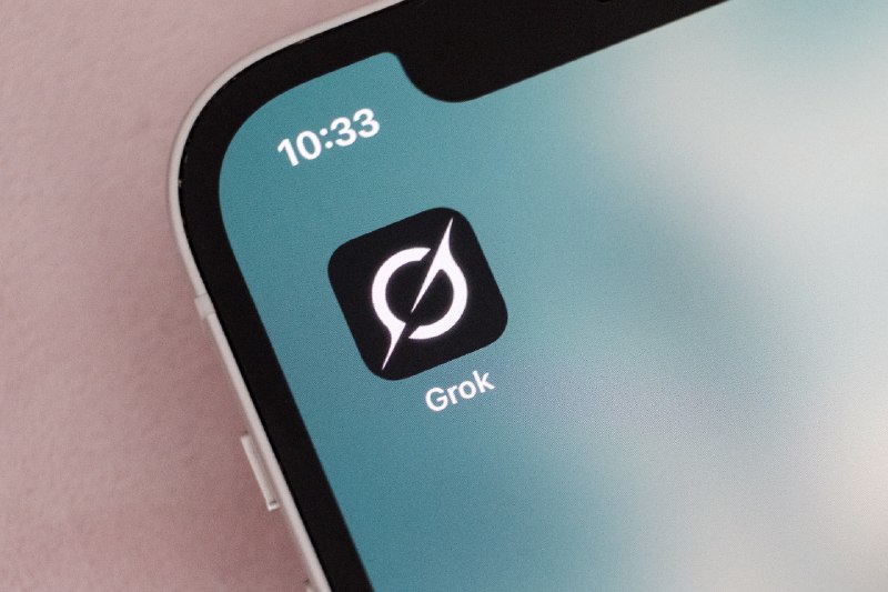 Zoomit | زومیت: هوش مصنوعی گراک حالا پشتیبان تلفنی اینترنت استارلینک استمسئولیت پشتیبانی زنده و امور فروش کاربران سرویس اینترنت ماهواره‌