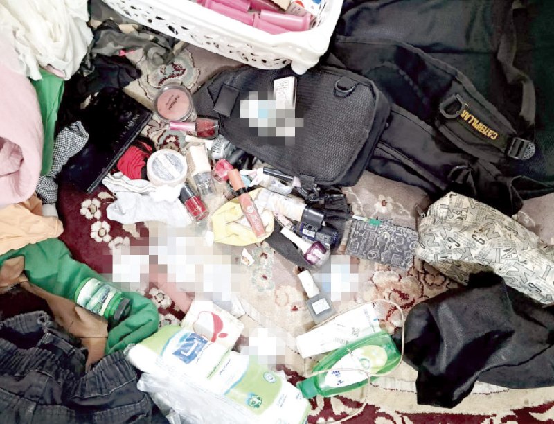 کانال رسمی دیارمیرزا: ❌مرگ رمزآلود دختر جوان در خانه مجردی؛ پسری که با او در ارتباط بود فراری شد🔻عصر پنجم مرداد، ماموران یک کلانتری مشهد در جر