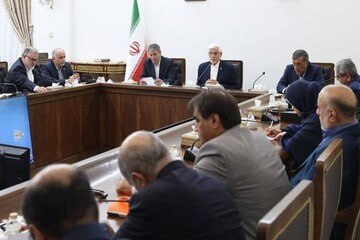 شبکه اطلاع رسانی دانا: عارف: دشمن را در جبهه جنگ اقتصادی هم شکست می‌دهیم🔺معاون اول رئیس‌جمهور گفت: همان‌گونه که در دو جنگ تحمیلی اخیر با اتکا ب