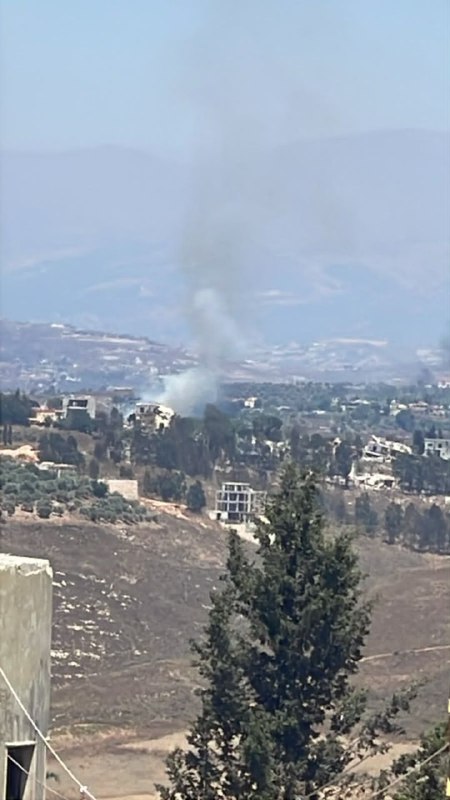 פגז ארטילרי פגע בפאתי העיירה פרון
