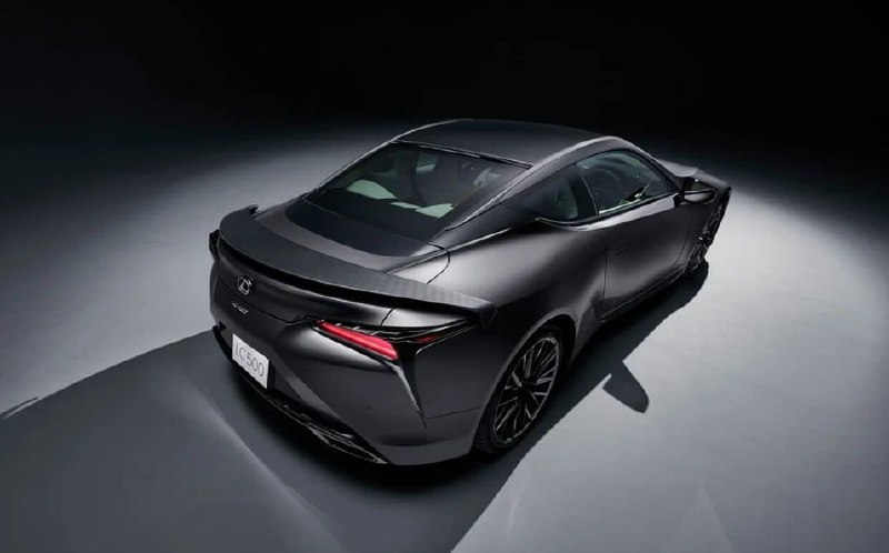 В Японии представили спецверсию Lexus LC 500 Pinnacle для купе и кабриолета с V8 2