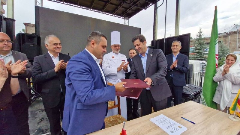 لیالستان: ✅ در راستای توسعه دیپلماسی شهری ایران و ارمنستان لاهیجان و سیسیان ارمنستان خواهرخوانده شدند⭕️ تفاهم‌نامه خواهرخواندگی شه