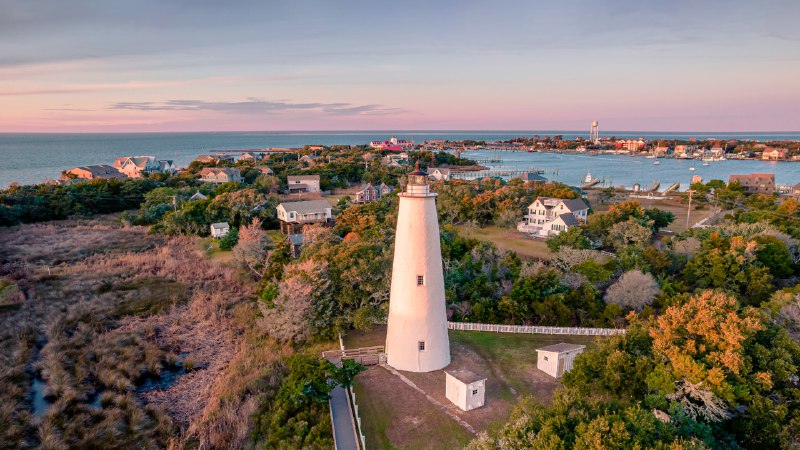 Light dawns on OcracokeOcracoke Lighthouse on Ocracoke Island, North Carolina (© Chansak Joe/Getty Images)