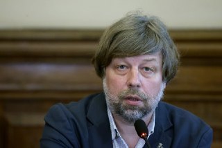 Эрмитаж отменил раскопки в Крыму. Работы планируют остановить еще две экспедиции, узнала «Новая-Европа»⚪️ Отмена раскопок. Руководство музея Эрмитаж приняло решение временно приостановить все экспедиции в Крыму, сообщил «Ротонде» историк и археолог Алексан