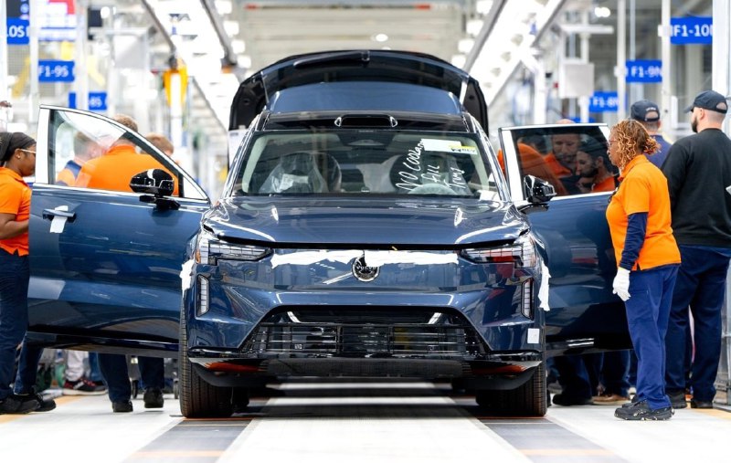 Акции Volvo Cars рухнули на 22% после финотчётаАкции Volvo Cars за один день упа