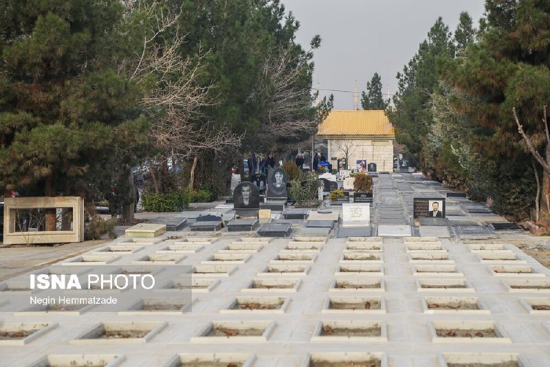 ایسنا ✔: چمران: ظرفیت بهشت زهرا تکمیل نشده استرییس شورای شهر تهران: 🔹تعدادی از قبور بهشت زهرا از پیش خریداری شده است. پر شدن ظرفی