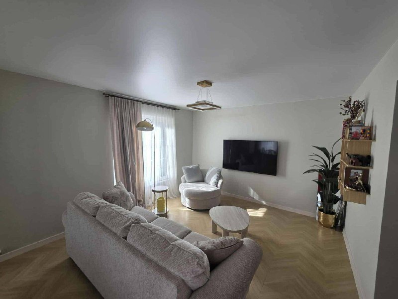 Продаётся современный двухэтажный дом в Батуми — фото 1