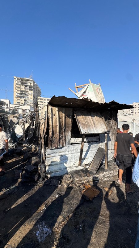 דחוף נהרג ונפצע ממזל"ט הפצצה ישראלי ליד צומת אל-סינאא, בעיר עזה.
