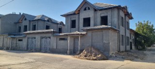 5-room apartment, 250 m² for sale