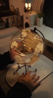 Вокруг света, не вставая с дивана Светильник-глобус и глобус с кораблём внутри такие вещи сразу притягивают взгляд. Мягкий свет, старинные карты, к... - изображение 1 - глобус, внутри, telegram