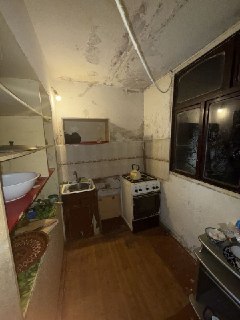 Qora qamish 1/2, 1 xonali 2 xonali qilingan, 5 qavat 4 qavatli uy, 36 kv.m, 44500$