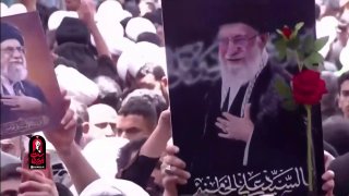 ממש עכשיו גופתו הקדושה של מנהיג המהפכה שנהרג הגיעה אל מול מרפסת הזהב של מקדש אמיר אל-מומינין עליו השלום, וע…