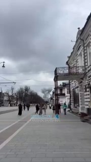 В результате взрыва на складе во Владикавказе пострадали восемь человек, среди них ребенок, ведется тушение пожара и разбор завалов, сообщает МЧС.upd: Число пострадавших увеличилось до десяти, четверо из них в крайней тяжелом состоянии, сообщил глава Север