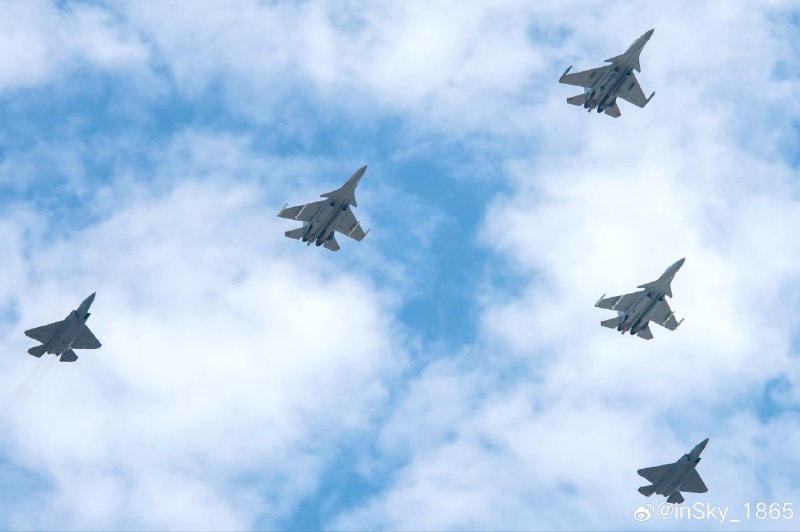 NAVY FORCE: 1* J-15DT2* J-15T2* J-35Tترکیب فعلی ناوگان هوایی نیروی دریایی چین
