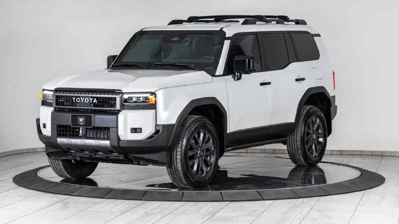 Toyota Land Cruiser превратился в пуленепробиваемую крепость, которую не смогут разрушить даже грана
