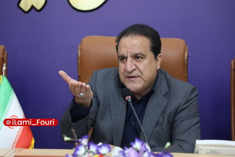 ایلام فوری: تدوین بستههای سرمایهگذاری برای مرزهای چیلات و هلالهشمالی🔹استاندار ایلام اعلام کرد که بستههای سرمایهگذاری برای مرزها