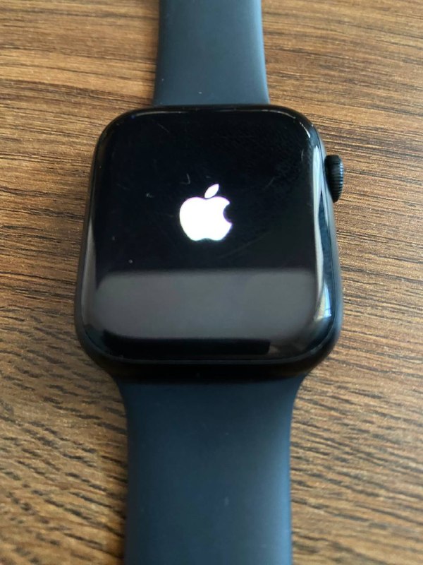 Apple Watch Series 7 45 mm Midnight с заблокированным iCloud