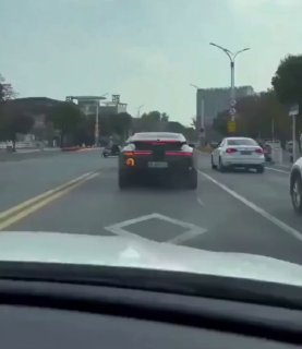 China is testing & introducing "U turn indicators" on some vehicles to make one of the most unpredictable driving maneuvers easier for everyone around.