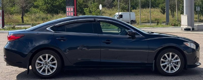 ❗Продам mazda 6 gj❗
Год выпуска 2014,мотор 2.5 бензин, пробег: 197т. Км
✅ 1 Владелец за все время
✅ Полностью обслужена
✅ Зеленая автотека

✅Автомобиль в отличном техническом состоянии. Мотор в идеале, масло не берет, работает ровно, тянет хорошо. Коробка работает отлично, без пинков и рывков, ходовая вся мягкая и сбитая. В красивом цвете дипломат, все части кузова залиты изнутри антикоррозийной обработкой.

✅Комплектация: start/stop, усилитель руля, стеклоподъемники, кондиционер, мультируль, центральный замок, электрорегулировка боковых зеркал, abs, esp, подушки безопасности, камера заднего вида.

Цена: 1.250.000 руб, торг
☎️ Подробности по телефону: +79498477720, донецк - фотография - 6