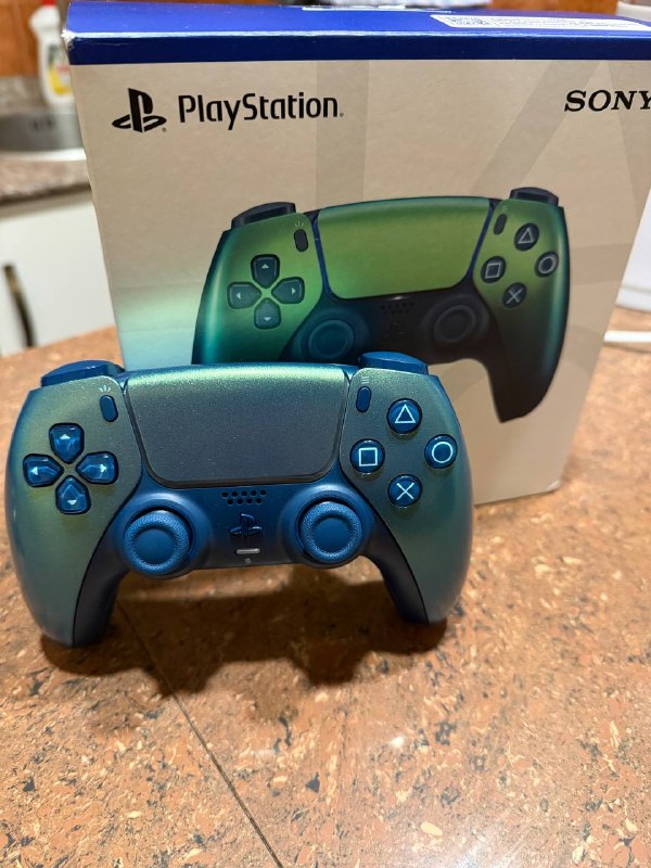 Продаю новый Dual Sense с гарантией два года — фото 1