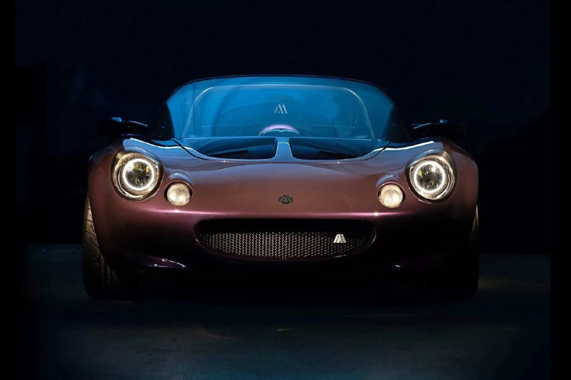 В Британии создали рестомод на базе Lotus Elise 

...