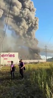 Семь человек погибли и ещё 25 пострадали при ударе БПЛА по складу Wildberries в Котовске, сообщил губернатор Тамбовской области Евгений Первышов.«Один человек сейчас в крайне тяжёлом состоянии, шесть — в тяжёлом и 16 — средней тяжести. В основном это оскол