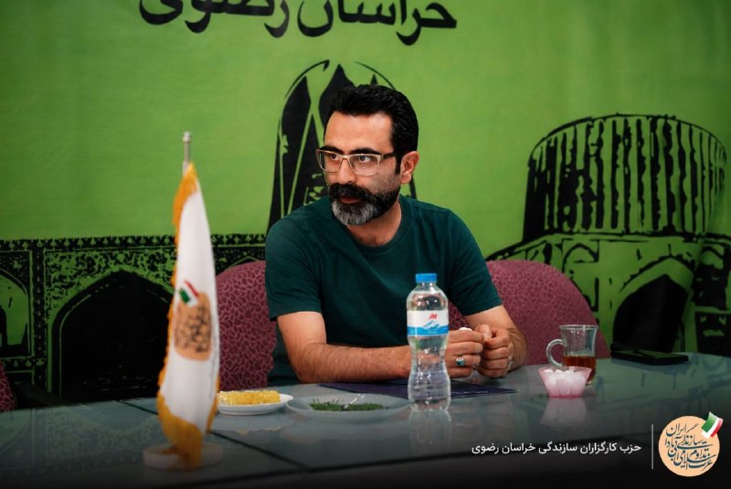 * آزادی و سازندگی*: 🎙🌱 دیدار و گفت‌وگوی معاون دبیرکل حزب با اعضای شورای استان و مسئولان دفاتر🔶🔷🔹به گزارش روابط عمومی حزب کارگزاران سازندگی ا