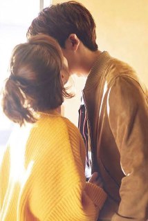 已婚男士会给未婚男士一个什么忠告呢？①丈母娘家 脏的一律不要②话多的或者嗓门大爱表现的一律不要③手机喜欢正面朝下的一律不要④没有存钱习惯的一律不要⑤做妇科检查不让你陪的一律不要⑥数学很差且不以为然的一律不要⑦其父窝囊没家庭地位的一律不要⑧读书时候态度很差还无所谓的一律不要⑨工作经常换且有大量空窗期不明说的一律不要⑩群体活动很少搭把手或者光嘴说不动手帮忙的一律不要以下是面相:①颧骨高或者骨相明显的不要②眼白过多的特别是下方有眼白的不要③额头宽过4指的不要④眉压眼不要，就是整容脸眉毛和眼睛很近⑤女生男相的不要⑥